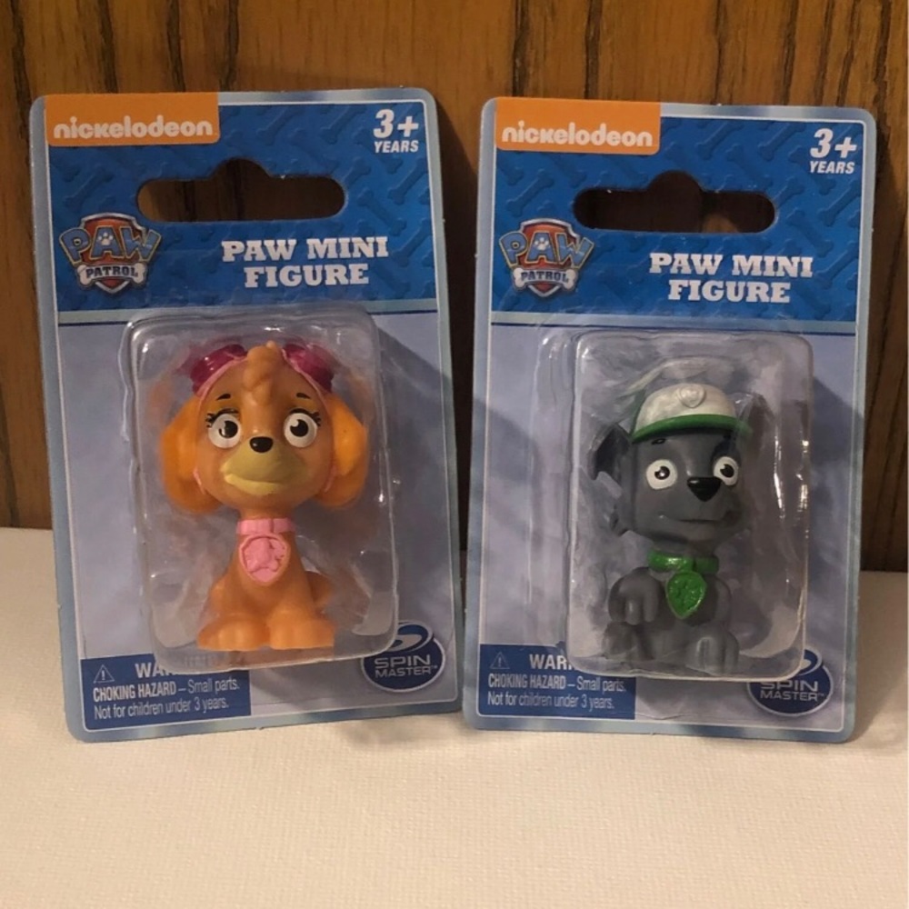Paw Patrol Mini Figures Skye and Rocky